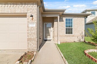 7227 Hobby Wind Ridge Dr in Houston, TX - Building Photo - Building Photo