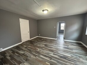3737 Lovell Ave-Unit -f50100f0-ab57-11ef-8ab6-12de4bf481cd in Cincinnati, OH - Building Photo - Building Photo
