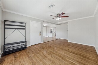 4118 Gardendale Dr in Houston, TX - Building Photo - Building Photo