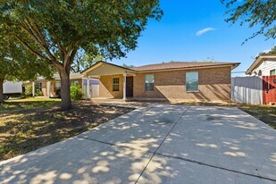 3007 Spice Meadow in San Antonio, TX - Building Photo