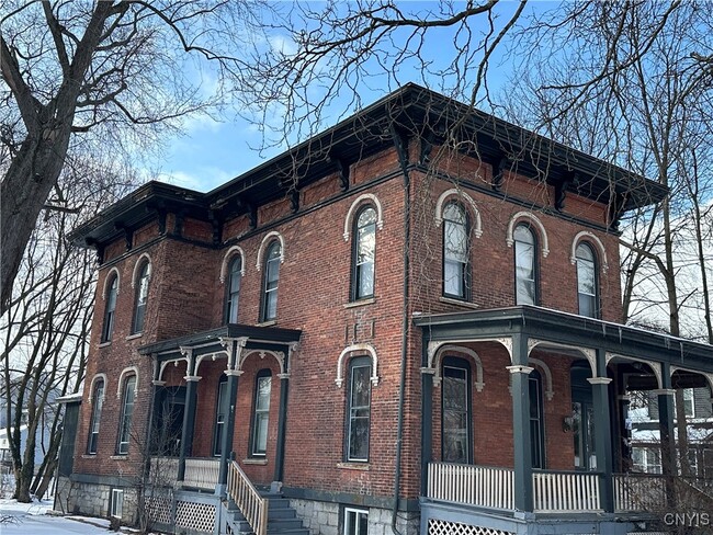 9 Perry St in Auburn, NY - Building Photo - Building Photo