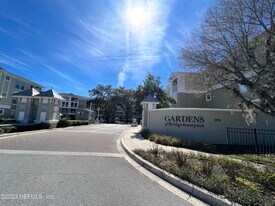 1300 Riverplace Blvd in Jacksonville, FL - Building Photo
