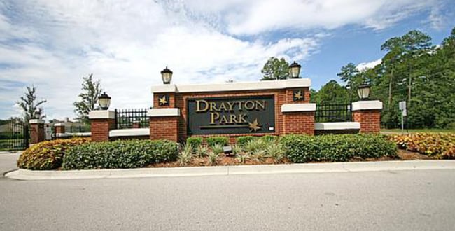 3553 Twisted Tree Ln