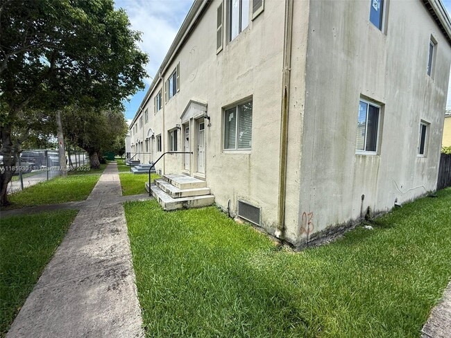 property at 471 NW 83rd St