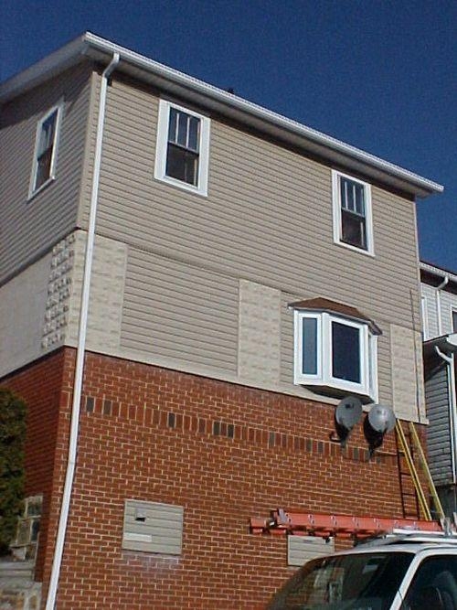 2122 12th Ave in Altoona, PA - Building Photo