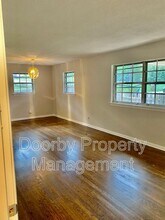 303 Ridgeway Dr in Red Bank, TN - Building Photo - Building Photo