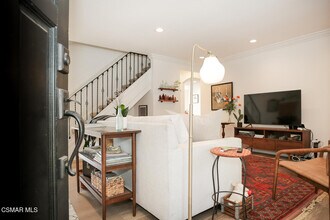 947 Driftwood Cir in Thousand Oaks, CA - Building Photo - Building Photo