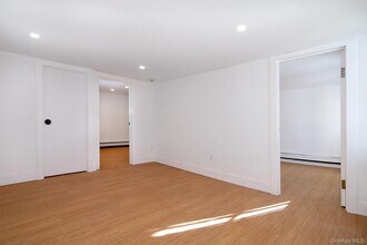 9 N Buckhout St in Irvington, NY - Building Photo - Building Photo