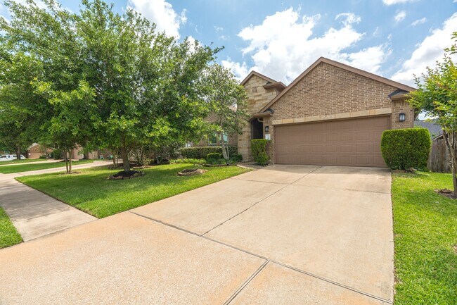 property at 111 Pheasant Run Dr