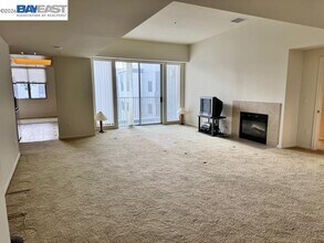 46 W Julian St in San Jose, CA - Building Photo - Building Photo