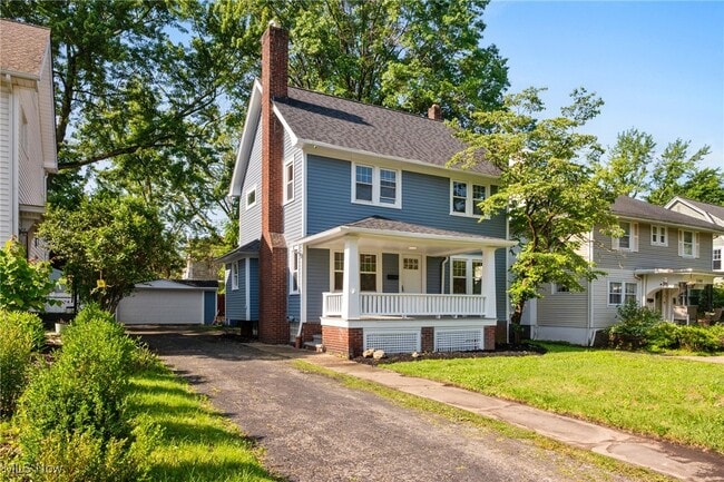3154 Yorkshire Rd in Cleveland Heights, OH - Building Photo - Building Photo