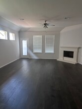 335 Freestall Dr in Midlothian, TX - Building Photo - Building Photo