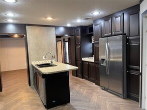8102 Carter Dr in Bonham, TX - Building Photo - Building Photo