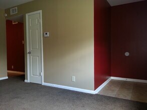 4665 Hartel, Unit #4 in Beaumont, TX - Foto de edificio - Building Photo