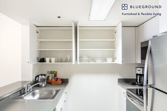 2 Townsend St in San Francisco, CA - Building Photo - Building Photo