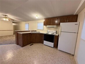 64096 Mangano Rd in Pearl River, LA - Foto de edificio - Building Photo