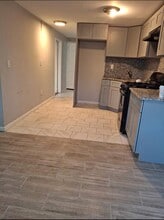 145 Pamrapo Ave in Jersey City, NJ - Building Photo - Building Photo