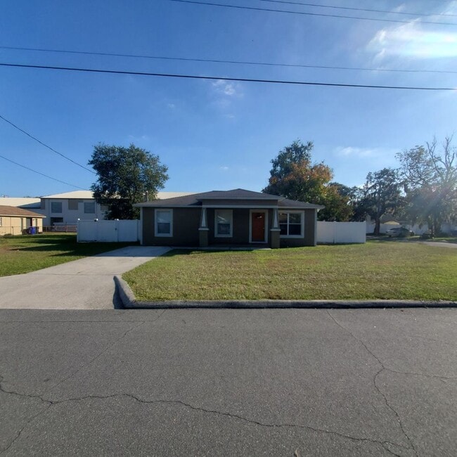 644 W 6th St in Lakeland, FL - Building Photo - Building Photo