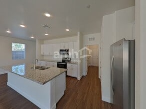 86 Bonny Lake Ct in Henderson, NV - Building Photo - Building Photo
