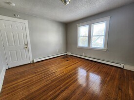 84 Elizabeth St, Unit 3 in New Haven, CT - Building Photo