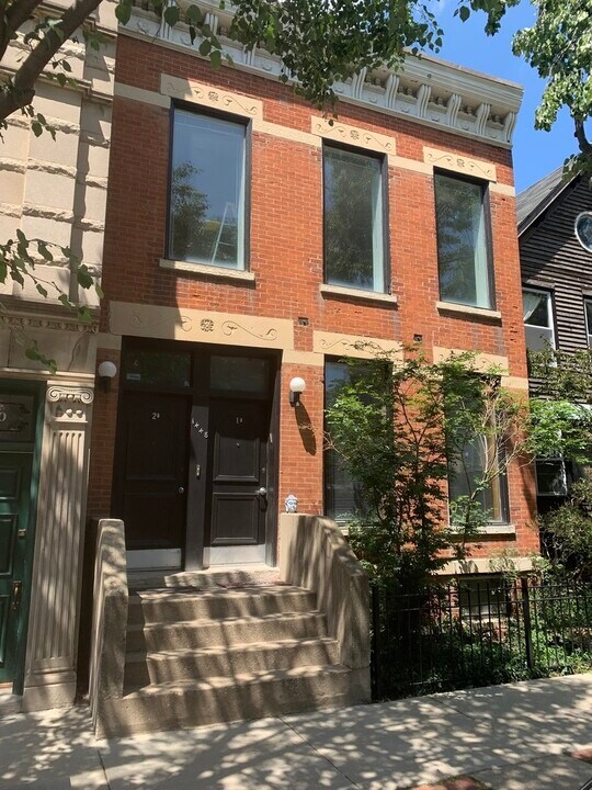 1448 W Polk St-Unit -2F in Chicago, IL - Building Photo