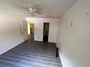 7560 Taylor Rd, Unit 21 in Riverdale, GA - Building Photo - Building Photo