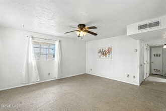 5912 Cleveland Ave in El Paso, TX - Building Photo - Building Photo