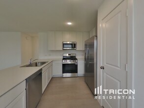 3013 Dawn Sound Dr in Park Row, TX - Building Photo - Building Photo