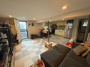 16049 122nd Ave, Unit Apt 2 in Jamaica, NY - Building Photo - Building Photo