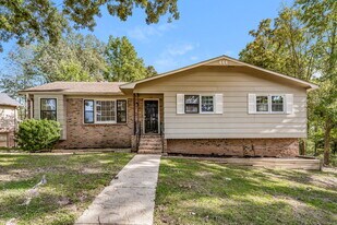 120 Von Dale Dr in Birmingham, AL - Building Photo