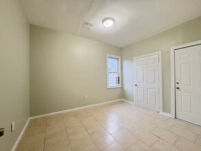 92 N 15th St, Unit 3 in East Orange, NJ - Building Photo - Building Photo