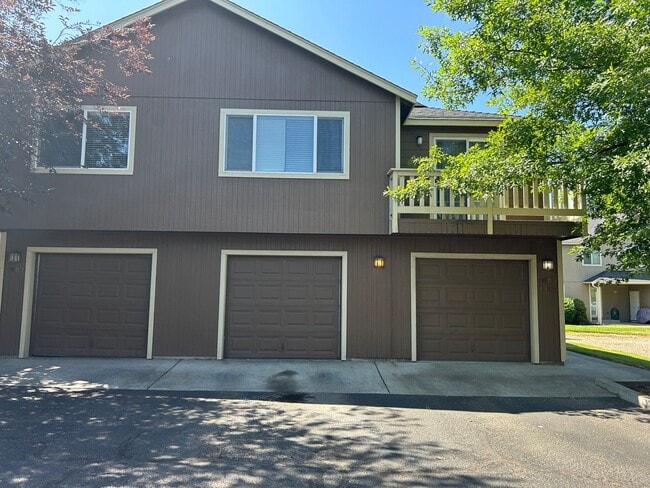 property at 1987-1991 SW Canyon Dr