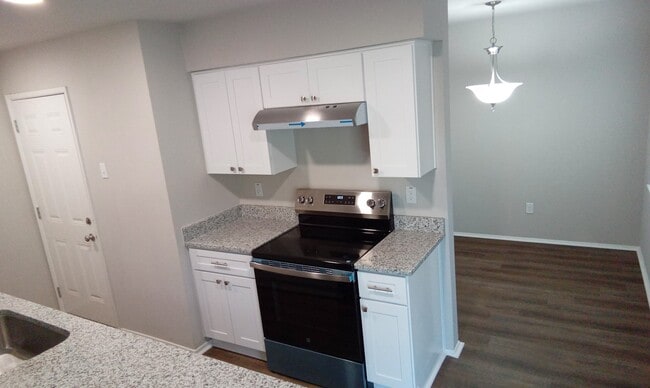 property at 117 Yorkshire Dr