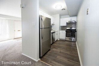 1760 Tomlinson Rd in Philadelphia, PA - Building Photo - Building Photo