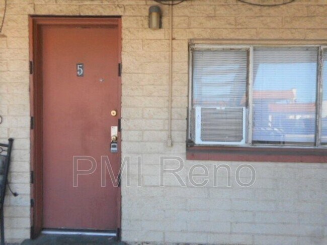 140 Victorian Ave in Sparks, NV - Building Photo - Building Photo