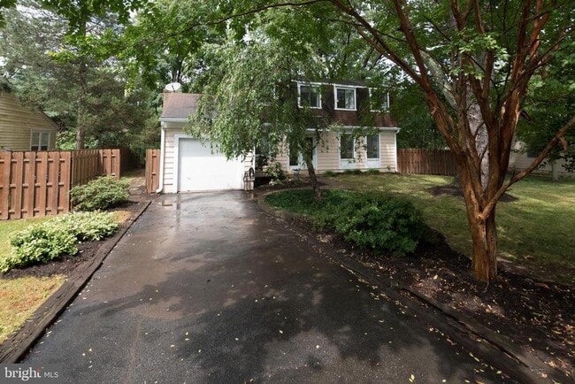 515 Aspen Dr in Herndon, VA - Building Photo - Building Photo