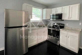 2325 Westbrook Cir N in Jacksonville, FL - Building Photo - Building Photo