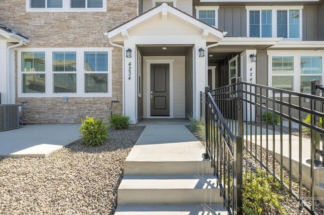 4234 W Cirrus Ln in Eagle, ID - Building Photo - Building Photo