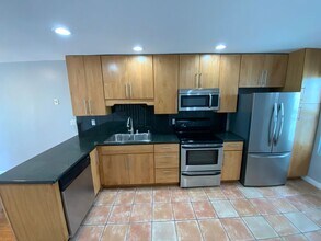 1111 Seacoast Dr in Imperial Beach, CA - Building Photo - Building Photo