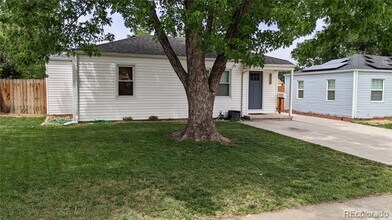 1855 W Stoll Pl in Denver, CO - Foto de edificio - Building Photo