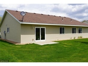605 S Brookview Ln in Isanti, MN - Building Photo - Building Photo