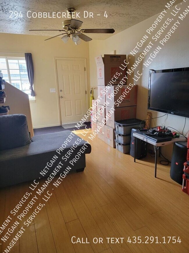 294 E Cobblecreek Dr-Unit -4 in Cedar City, UT - Building Photo - Building Photo
