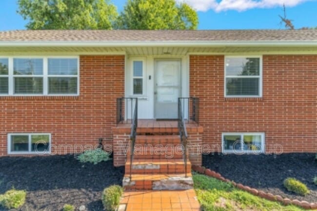 217 Buckingham Dr in Knoxville, TN - Building Photo - Building Photo