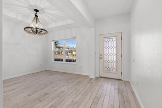 19270 Fallglo Dr in Orlando, FL - Building Photo - Building Photo