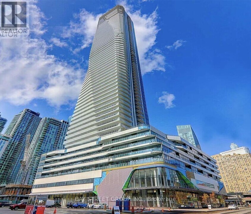 28-3128 Freeland St in Toronto, ON - Building Photo