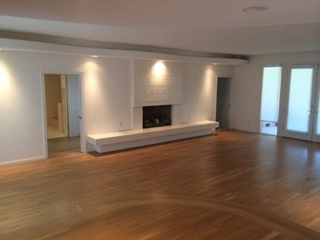 property at 5308 Divot Cir