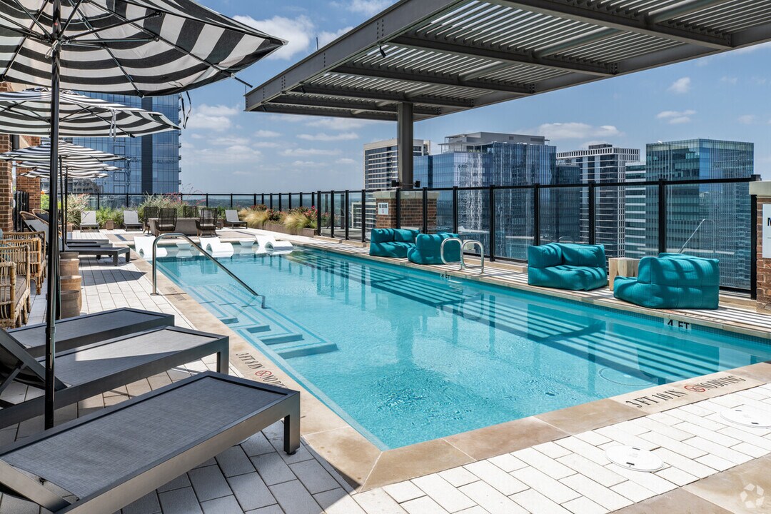 402 Guadalupe St, Unit A-245 in Austin, TX - Building Photo