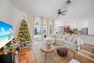 4658 Arlington Dr in Placida, FL - Building Photo - Building Photo