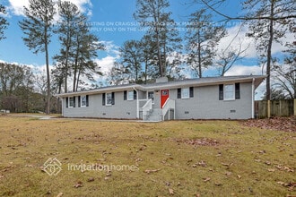 190 Pineview Dr in Lawrenceville, GA - Building Photo - Building Photo