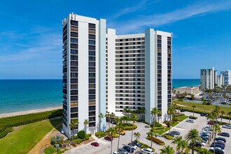 The Princess Condominiums in Jensen Beach, FL - Foto de edificio - Building Photo